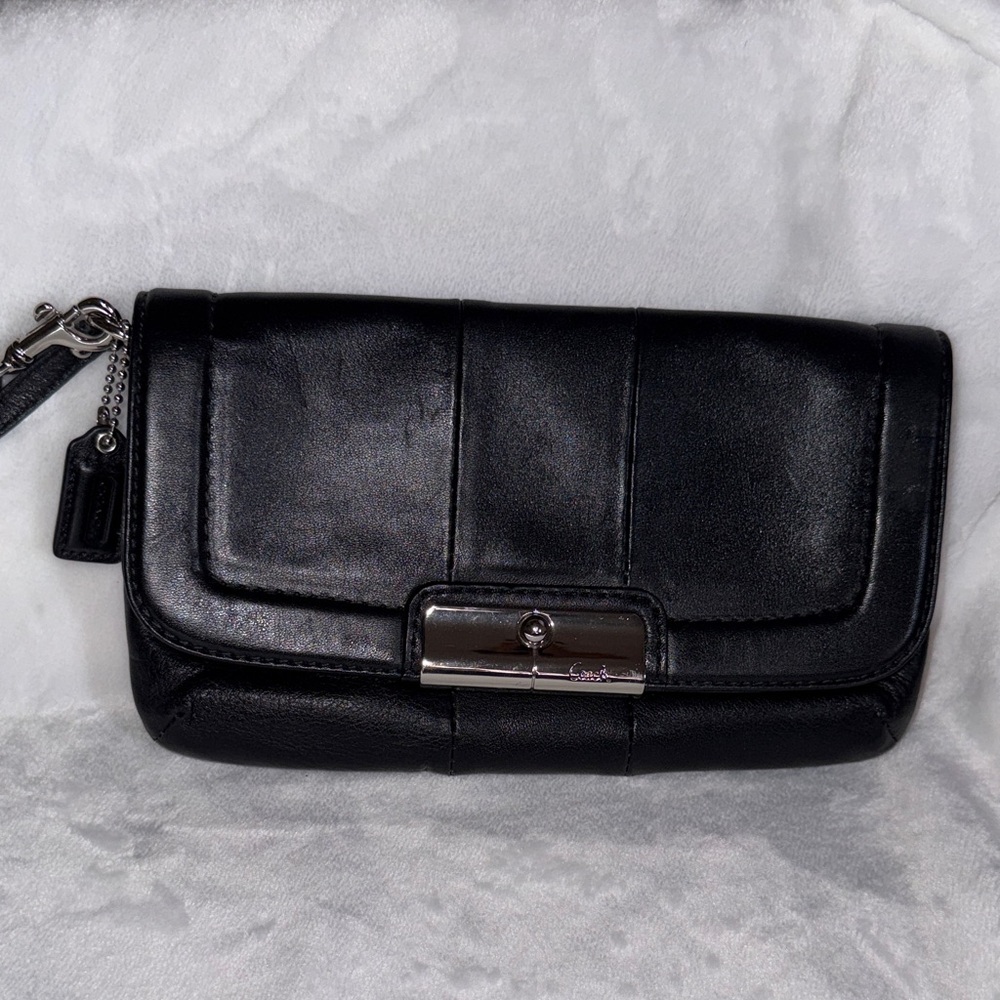 Coach Black Leather Turnlock Clutch Wristlet with Silver Hardware